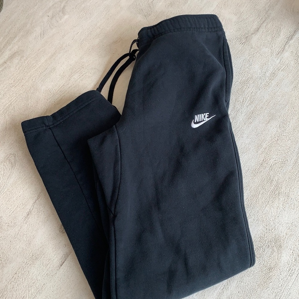 Men’s Nike black athletic pants  small
